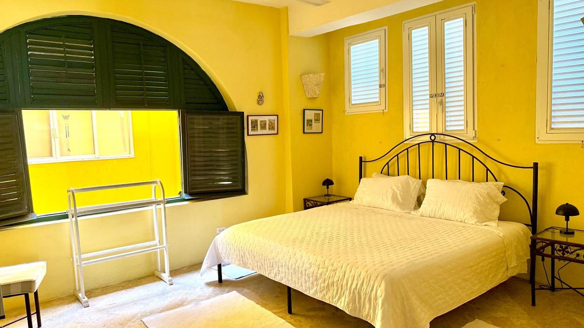 By Calamari Homes - El Porvenir 402 Walled Cartagena