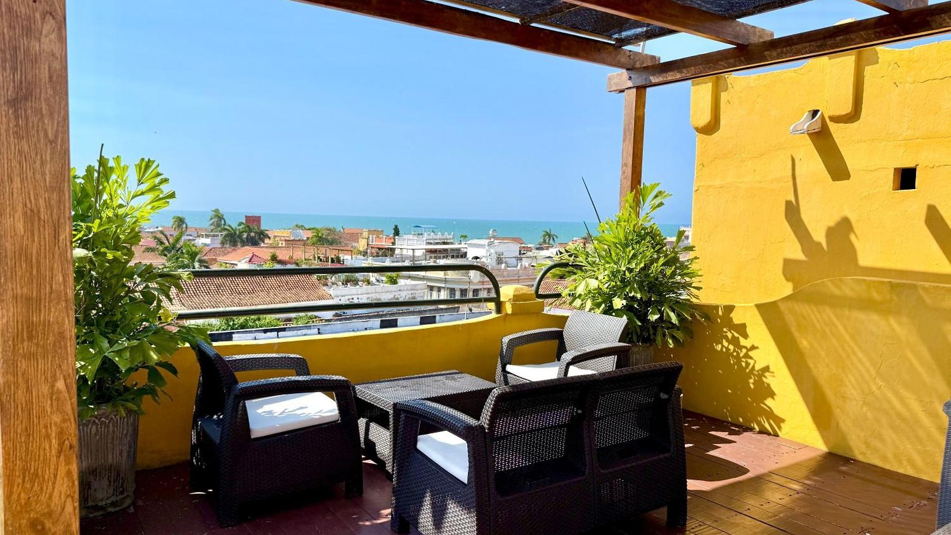 By Calamari Homes - El Porvenir 402 Walled * Cartagena