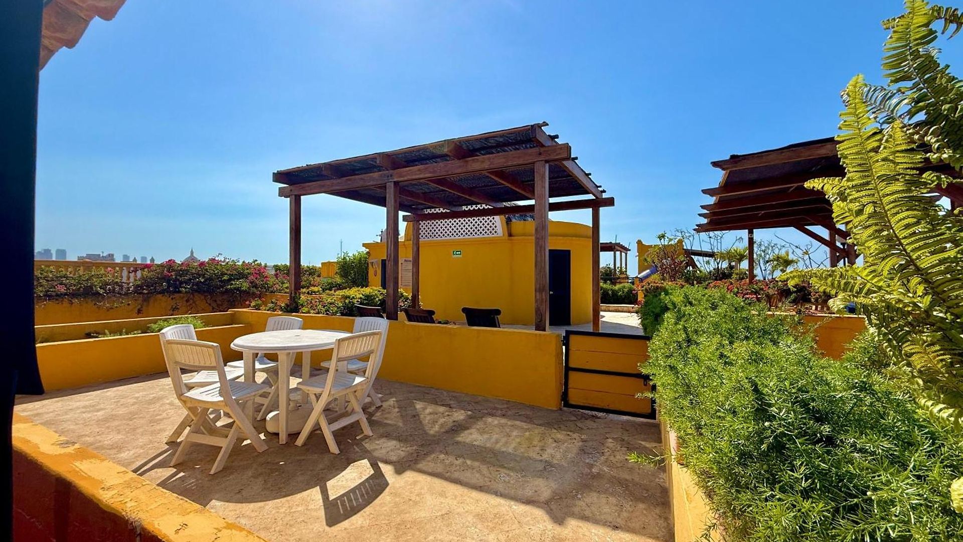 By Calamari Homes - El Porvenir 402 Walled * Cartagena