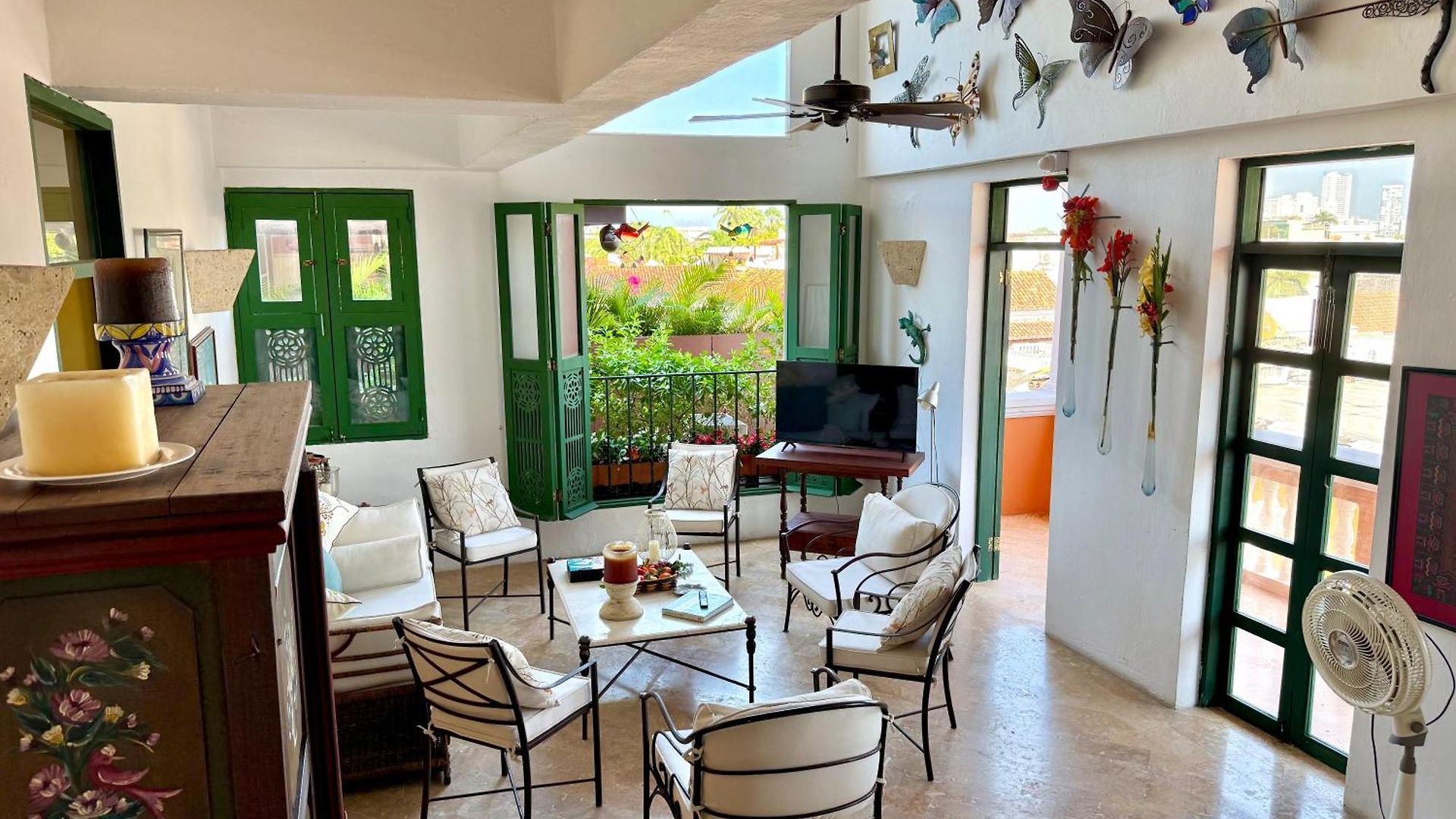 By Calamari Homes - El Porvenir 402 Walled Apartment Cartagena