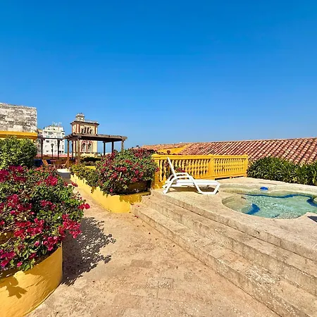 By Calamari Homes - El Porvenir 402 Walled Cartagena