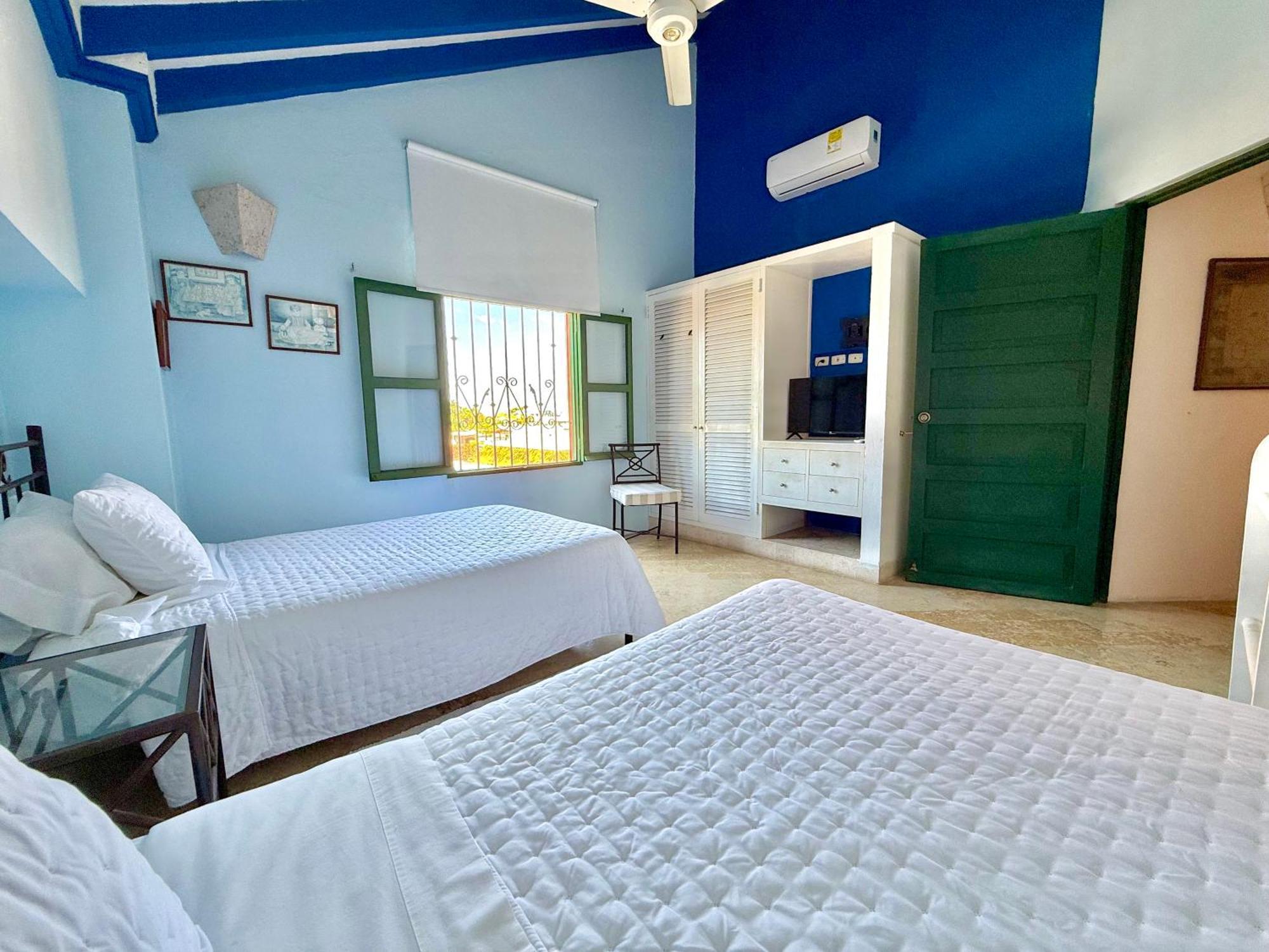 By Calamari Homes - El Porvenir 402 Walled Apartamento *